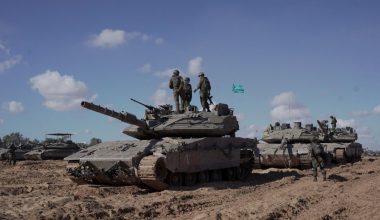 To Ισραήλ ενέκρινε σχέδια εισβολής στον Λίβανο