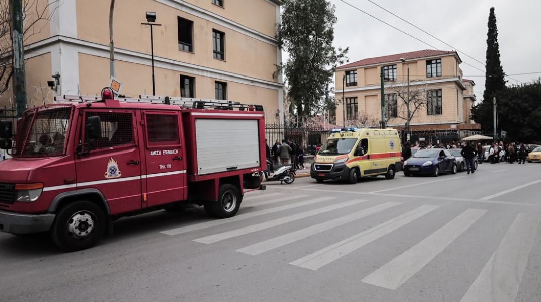 Τηλεφώνημα για βόμβα στην Ευελπίδων – Επί τόπου σπεύδουν δυνάμεις του ΤΕΕΜ