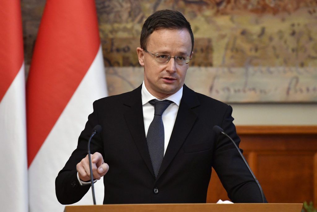 ΥΠΕΞ Ουγγαρίας: «Το ΝΑΤΟ πηγαίνει ολοένα και πιο κοντά σε έναν πόλεμο με τη Ρωσία»