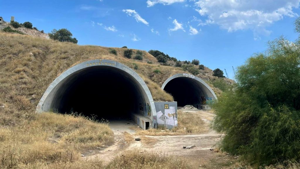 Σήραγγες-φαντάσματα: Ένα άγνωστο έργο στην «καρδιά» της Αθήνας (βίντεο)