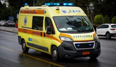 Νεκρός οδηγός ΙΧ μετά από σύγκρουση με φορτηγό στην Πατρών-Πύργου