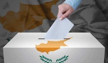 Διπλές κάλπες σήμερα στην Κύπρο: Ψηφίζουν για την Ευρώπη και την τοπική αυτοδιοίκηση