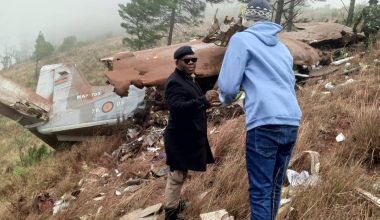Νεκρός ο αντιπρόεδρος του Μαλάουι – Συνετρίβη το αεροσκάφος που τον μετέφερε (φώτο-βίντεο)