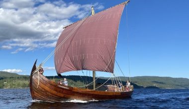 Στη Χίο το ιστορικό πλοίο των Βίκινγκς «Saga Farmann» – Πιστή αναπαράσταση της ναυπηγικής τέχνης του 9ου αιώνα (βίντεο)