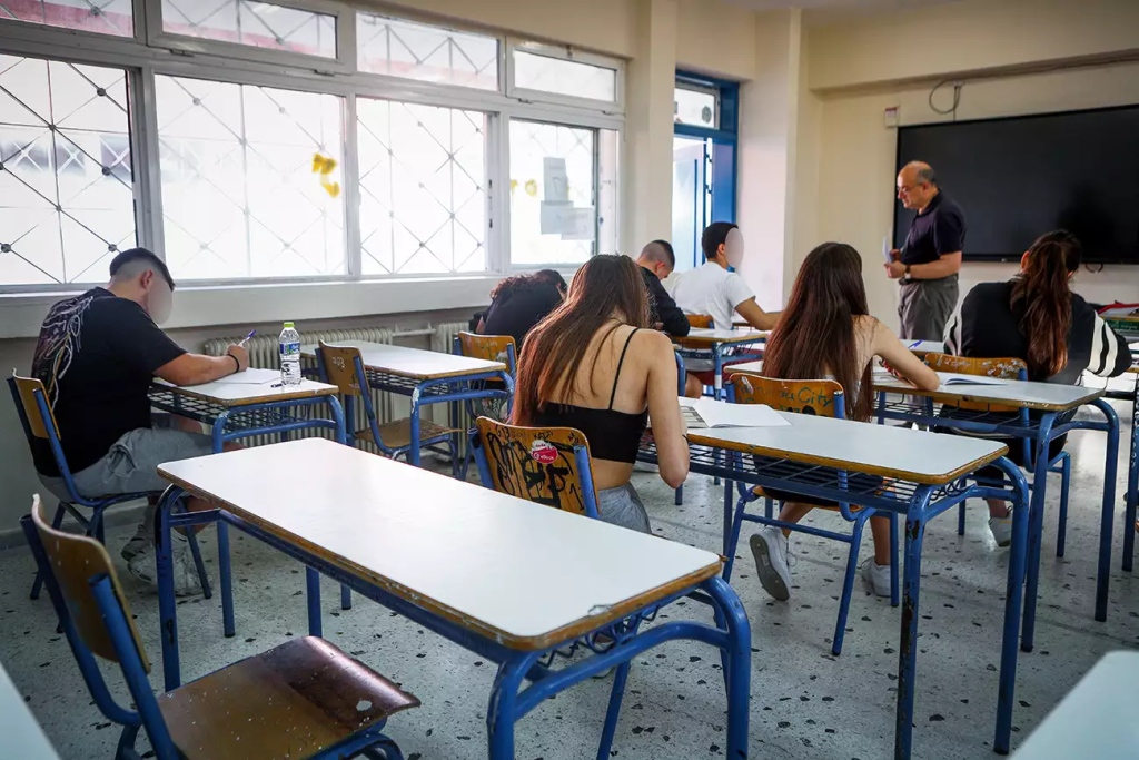 Η Ομοσπονδία Γονέων Αττικής ζητά άδεια ειδικού σκοπού και μέτρα για τα σχολεία τις ημέρες του καύσωνα