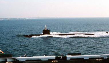 «Γεμίζει» πυρηνικά υποβρύχια η Κούβα: Οι ΗΠΑ στέλνουν το USS Helena «απέναντι» στο ρωσικό K-561 Kazan