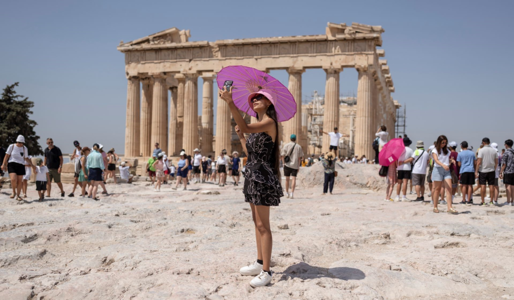 Κλειστοί όλοι οι αρχαιολογικοί χώροι στην Αθήνα από τις 12:00 έως τις 17:00 λόγω του καύσωνα