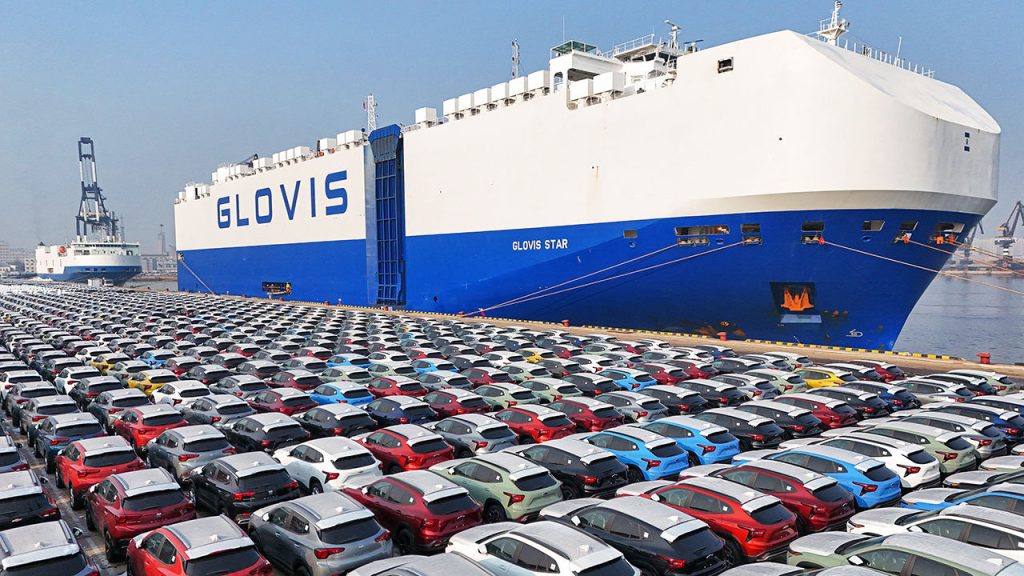 ΕΕ: Τιμωρητικοί δασμοί στα κινεζικά ηλεκτρικά αυτοκίνητα – Στα πρόθυρα εμπορικού «πολέμου» με την Κίνα