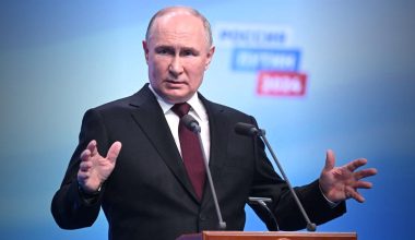 Ο Βλαντιμίρ Πούτιν έθεσε τις προϋποθέσεις για να ξεκινήσουν διαπραγματεύσεις με την Ουκρανία