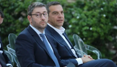 Αλέξης Τσίπρας και Νίκος Ανδρουλάκης συναντήθηκαν στη Σχολή Χιλλ για την αποφοίτηση των γιων τους