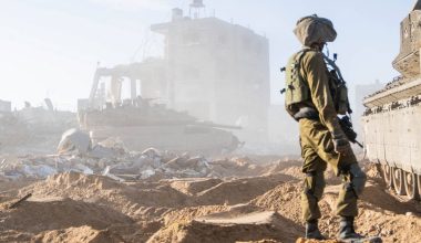Ράφα: Οκτώ Ισραηλινοί στρατιώτες σκοτώθηκαν από έκρηξη – Έπεσε σε ενέδρα το όχημά τους