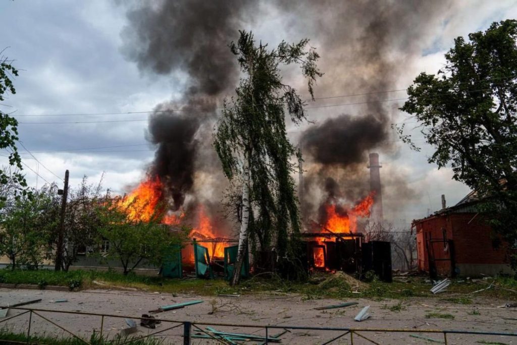 Βίντεο: Η στιγμή που οι ρωσικές δυνάμεις καταστρέφουν ουκρανική αποθήκη με εξοπλισμό στο Χάρκοβο