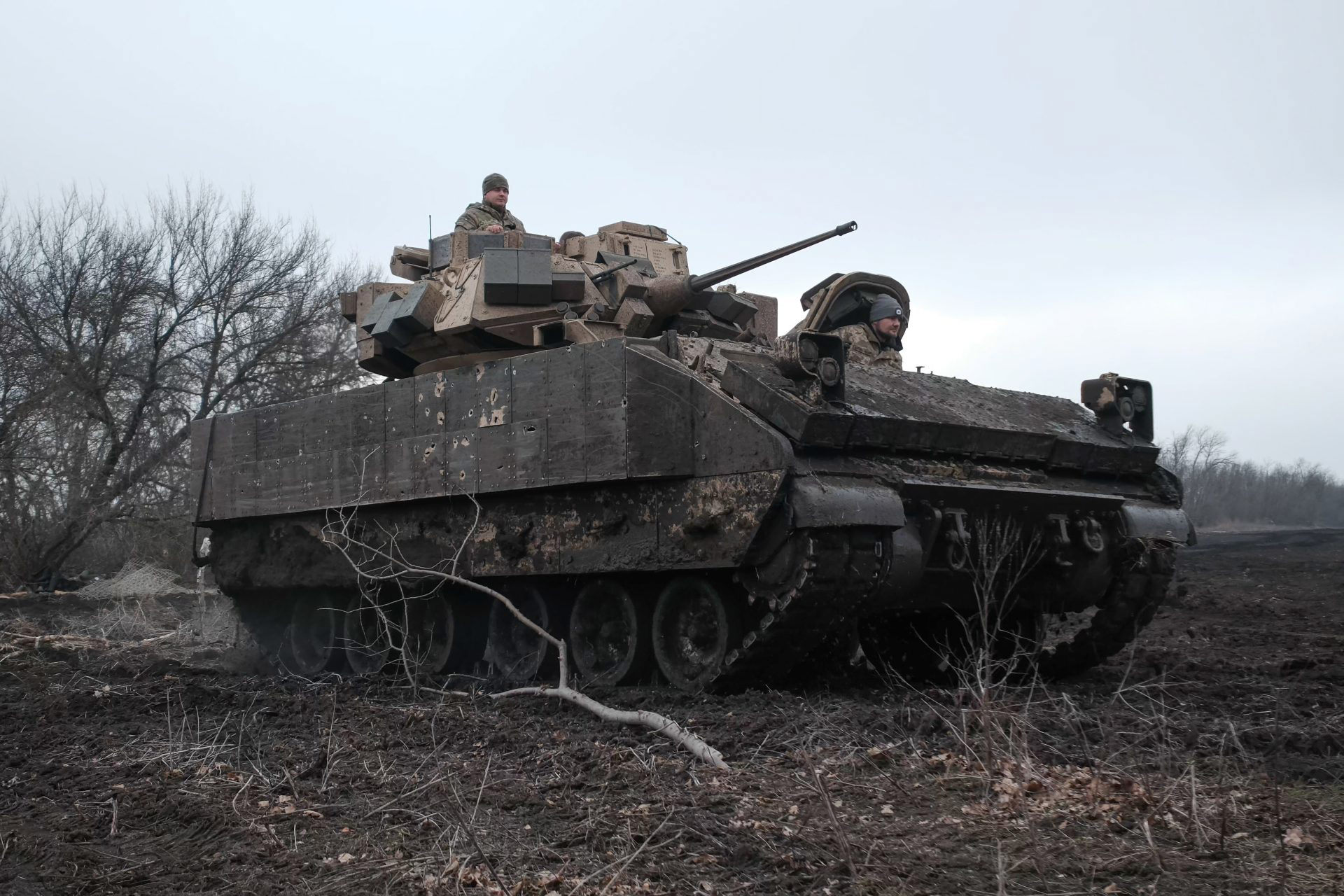 Ο Ρώσος σχεδιαστής των BMP-3 απαξιοί την ποιότητα και την σχεδίαση των αμερικανικών TOMA M2 Bradley και των γερμανικών Marder-1A3