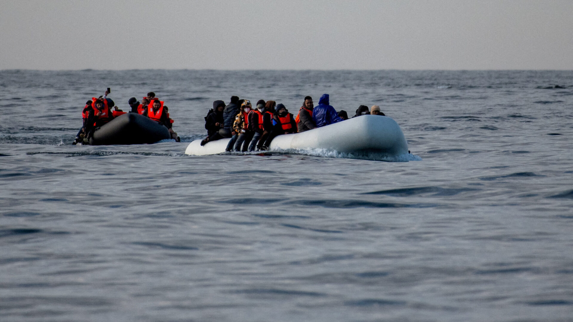 Ιταλία: Ναυάγιο με παράνομους μετανάστες ανοικτά της Καλαβρίας – Τουλάχιστον 64 οι αγνοούμενοι