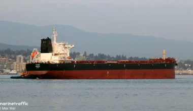 Tutor: Βυθίστηκε το ελληνόκτητο πλοίο που είχε πληγεί από δύο επιθέσεις των Χούθι 