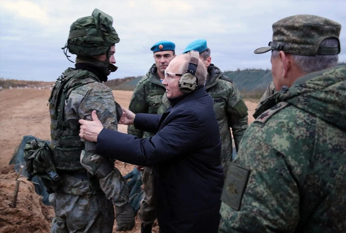 Συγκινητική παρέμβαση Ρώσου στρατιώτη σε ομιλία του Β.Πούτιν (βίντεο)