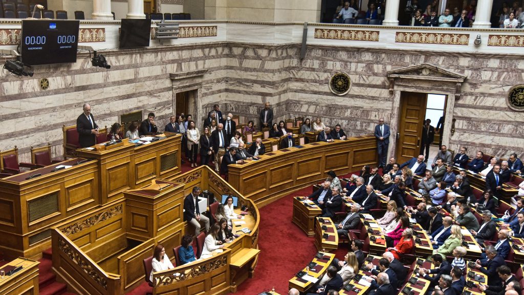 Τροπολογία ΣΥΡΙΖΑ: Να μπαίνουν και οι ρυθμίσεις δανείων στα πόθεν έσχες των πολιτικών