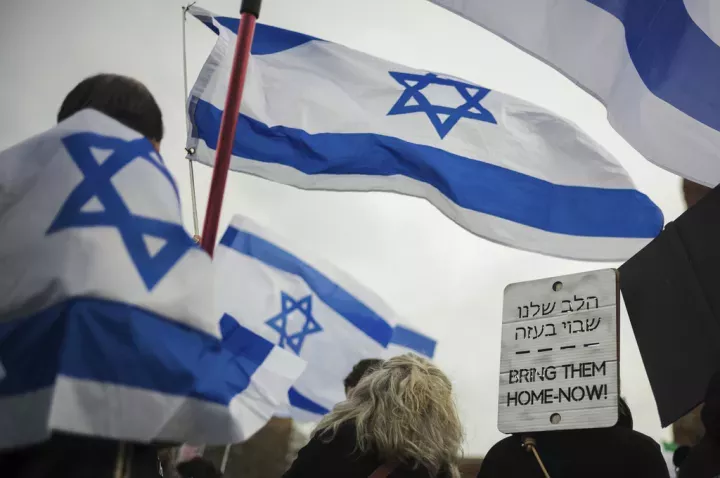 Η Wall Street Journal υποστηρίζει ότι περίπου 50 Ισραηλινοί όμηροι έχουν μείνει ζωντανοί