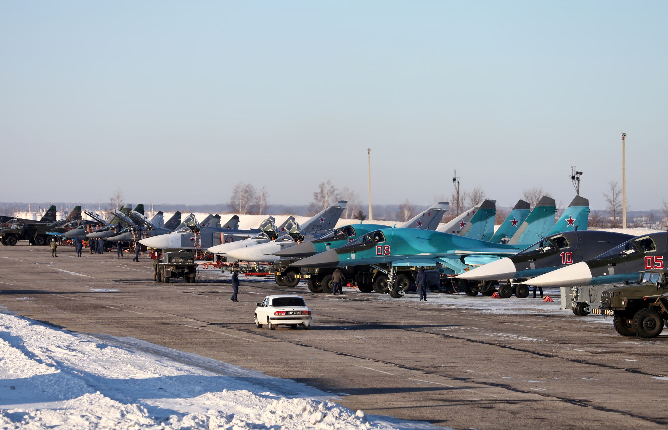 Κρασνοντάρ: Ουκρανικά drones έπληξαν τη ρωσική αεροπορική βάση στο Γιέισκ
