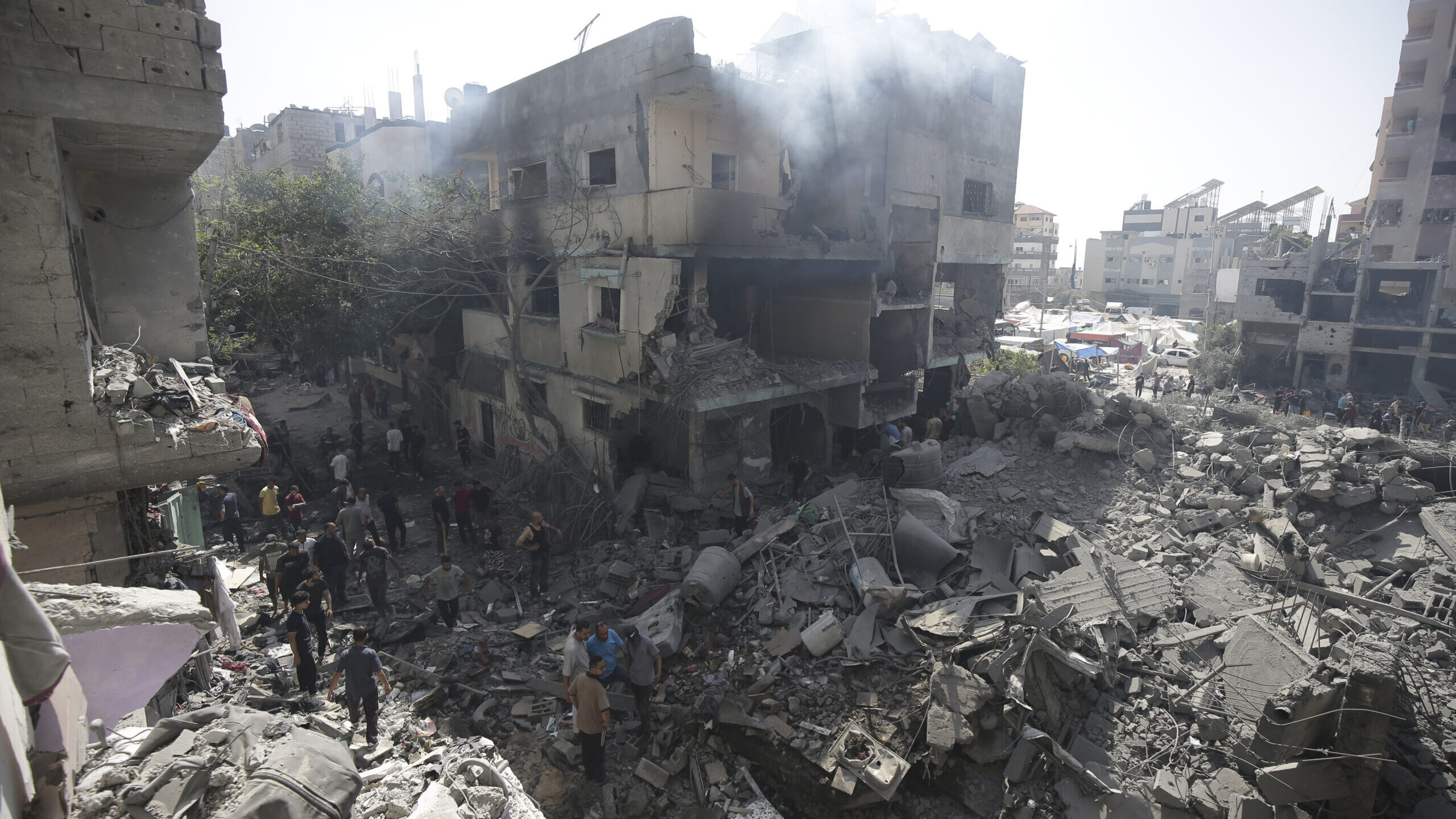 Νεκροί οκτώ Παλαιστίνιοι σε αεροπορική επιδρομή του Ισραήλ σε κέντρο βοήθειας κοντά στη Γάζα