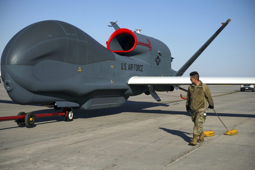 Φήμες για κατάρριψη αμερικανικού UAV RQ-4B από ρωσικά μαχητικά στην Μαύρη Θάλασσα – Απογειώθηκε από την Καβάλα;