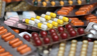 Ο ΕΟΦ ανακοίνωσε αυξήσεις από 4% έως και 360% στις τιμές 461 φαρμάκων!