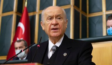 Ν.Μπαχτσελί: «Δεν υπάρχει πόλη που να λέγεται Κωνσταντινούπολη εντός των συνόρων της Δημοκρατίας της Τουρκίας»