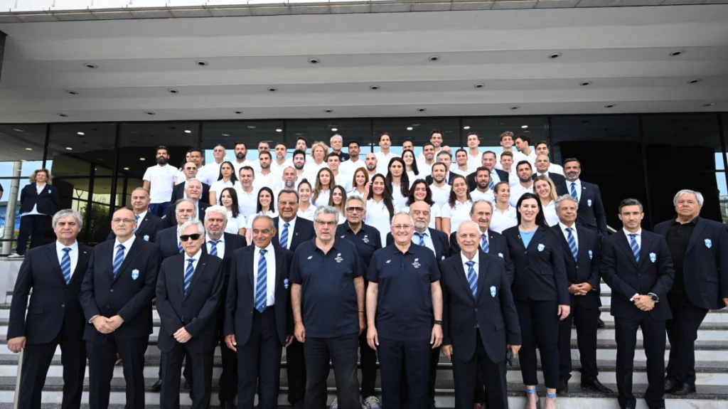 Δείτε την επίσημη φωτογράφιση της Ελληνικής Ολυμπιακής oμάδας