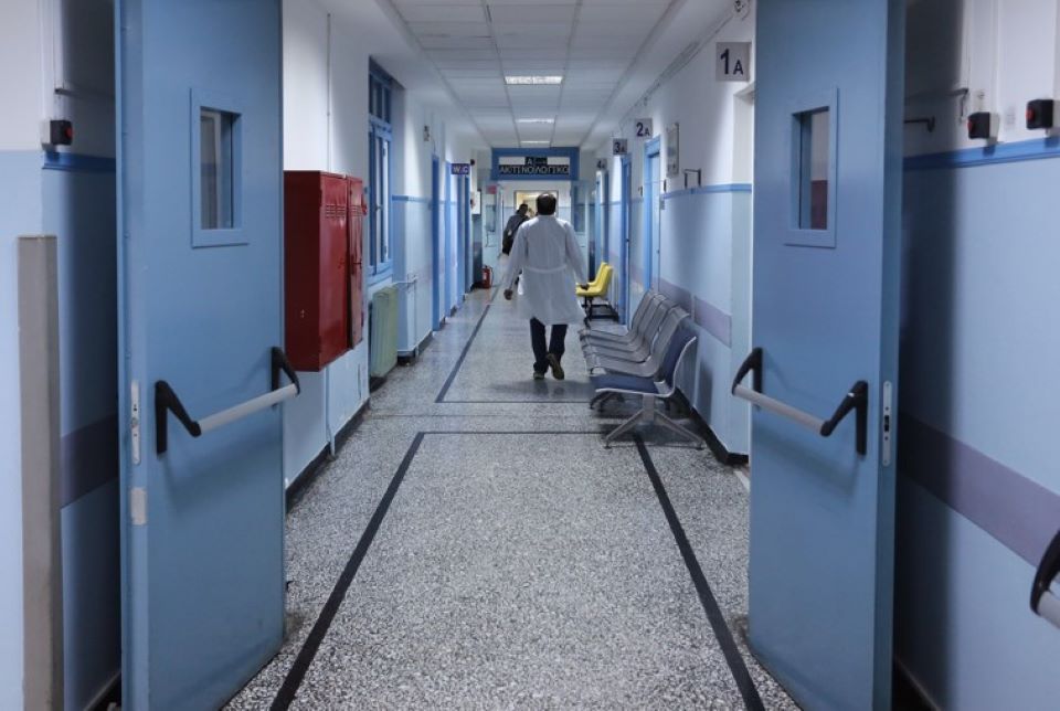 Αθήνα: Συνελήφθησαν 8 αλλοδαπές που εργάζονταν παράνομα ως αποκλειστικές νοσοκόμες 