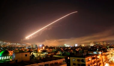 Συρία: Ισραηλινό πλήγμα κοντά στη Δαμασκό – Τουλάχιστον δύο νεκροί