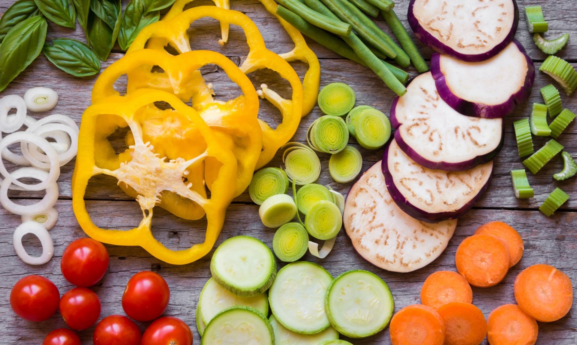 Τελικά είναι πιο υγιεινά τα ωμά ή τα μαγειρεμένα τα λαχανικά;