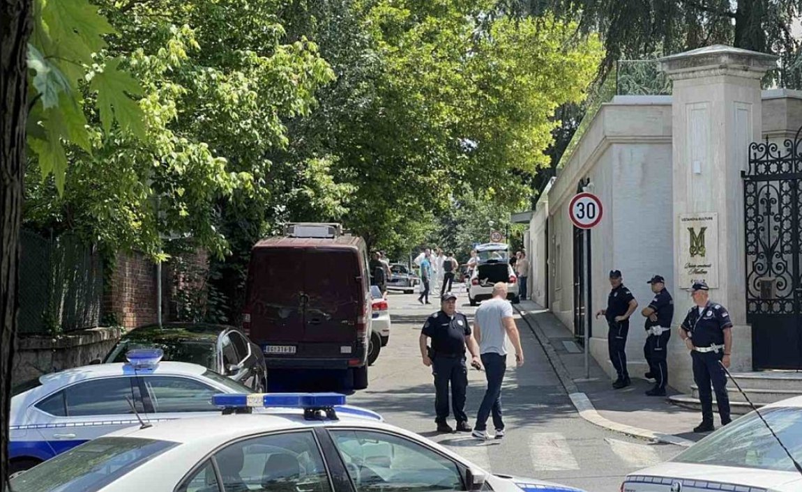 ΥΠΕΣ Σερβίας: «Τρομοκρατική ενέργεια η επίθεση έξω από την πρεσβεία του Ισραήλ στο Βελιγράδι»