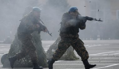 Βολτσάνκ: Η «Μάχη του Άρνεμ» σε ρωσική έκδοση! – Η συγκλονιστική έξοδος των παγιδευμένων Ρώσων αλεξιπτωτιστών