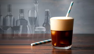 Νέο σοκ ακρίβειας και αυξήσεις «φωτιά»: Συντελεστή ΦΠΑ 24% από σήμερα σε καφέ και μη αλκοολούχα ποτά