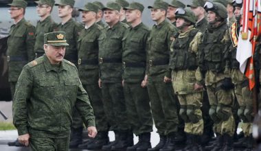 Α.Λουκασένκο: «Οι κινήσεις ουκρανικών στρατευμάτων κοντά στα σύνορα με τη Λευκορωσία μας οδηγούν σε πλήρη ανάπτυξη των δυνάμεών μας»