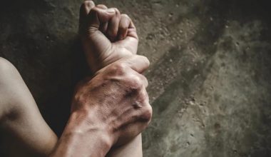 Εύβοια: Μητέρα δύο παιδιών ξυλοκοπήθηκε από τον σύζυγό της – Είχε πέσει θύμα ενδοοικογενειακής βίας και στο παρελθόν