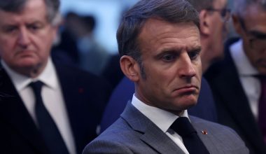 Ε.Μακρόν: «Δεν σκοπεύουμε να συμμαχήσουμε με την Ανυπότακτη Γαλλία του Μελανσόν» 
