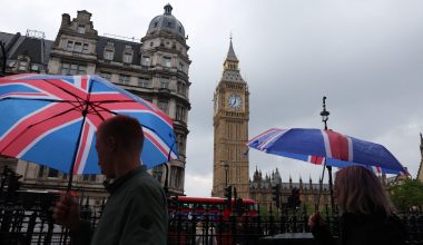Βρετανία: Οι πιο περίεργες τοποθεσίες για εκλογική κάλπη