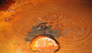 Γεωλόγος ανακάλυψε το παλαιότερο νερό στη Γη – Αποφάσισε να το δοκιμάσει «για να εξετάσει τη γεύση του»
