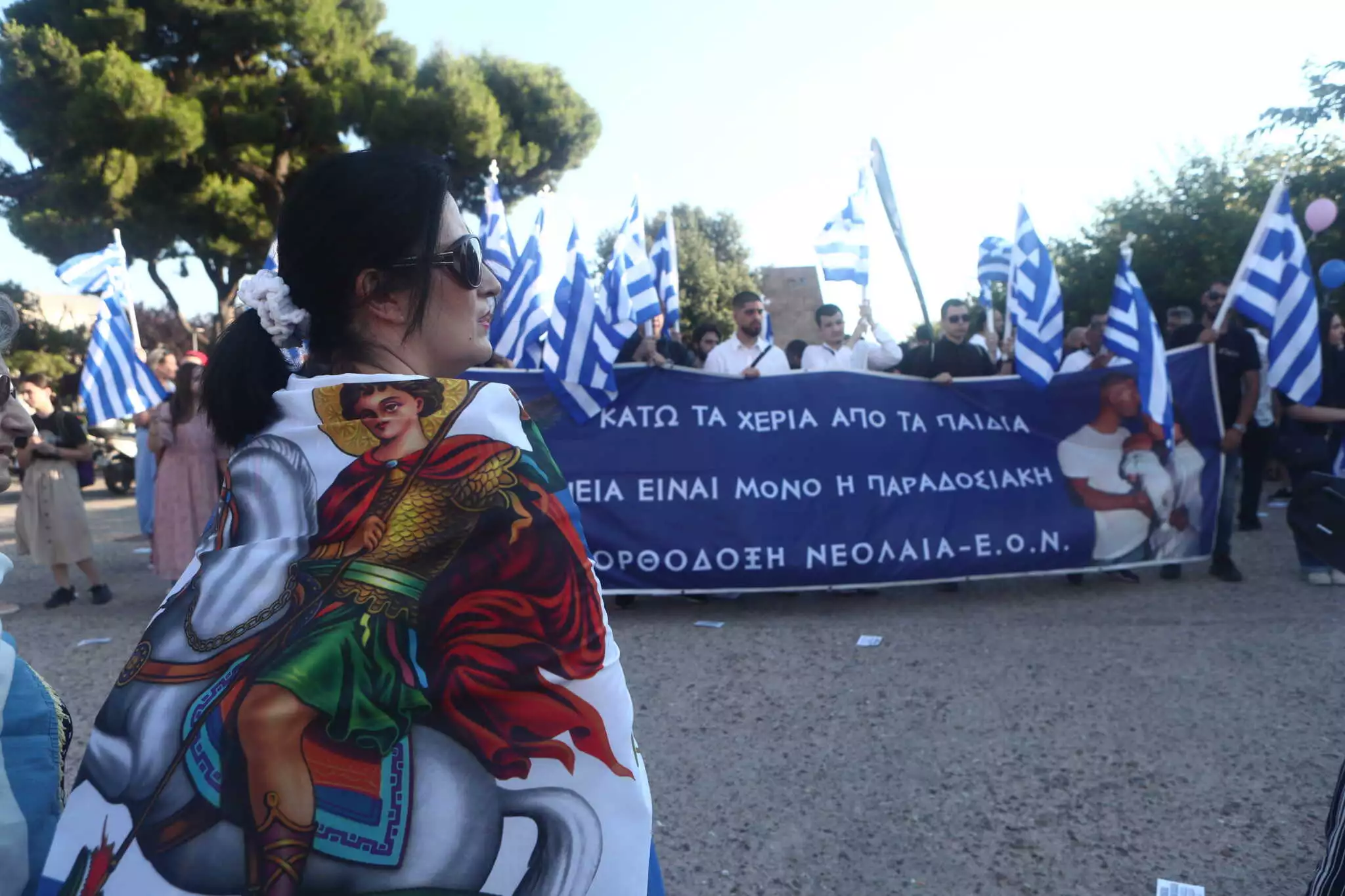 Family Pride Θεσσαλονίκης: «Κάτω τα χέρια από τα ανήλικα παιδιά» βροντοφωνάξαν χιλιάδες πολίτες (φώτο-βίντεο)