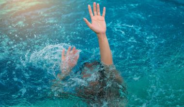 Τραγωδία στη Θεσσαλονίκη: Γυναίκα πνίγηκε από «τεχνητό κύμα» στην πισίνα της Waterland