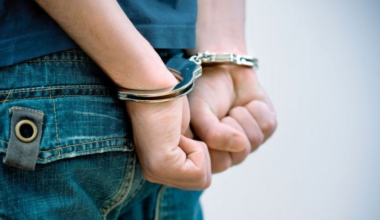 Καμένα Βούρλα: Συνελήφθη 29χρονος που αυτοϊκανοποιούνταν σε πολυσύχναστη παραλία