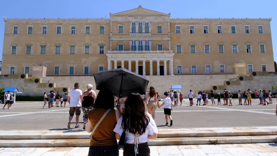 Σε τρεις φάσεις ο καύσωνας – Πότε θα πέσει η θερμοκρασία