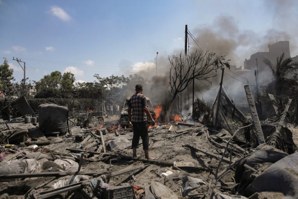 Η Χαμάς διαψεύδει τον ισχυρισμό του Ισραήλ ότι στόχος της πολύνεκρης επίθεσης στη Χαν Γιουνίς ήταν ένας ηγέτης της