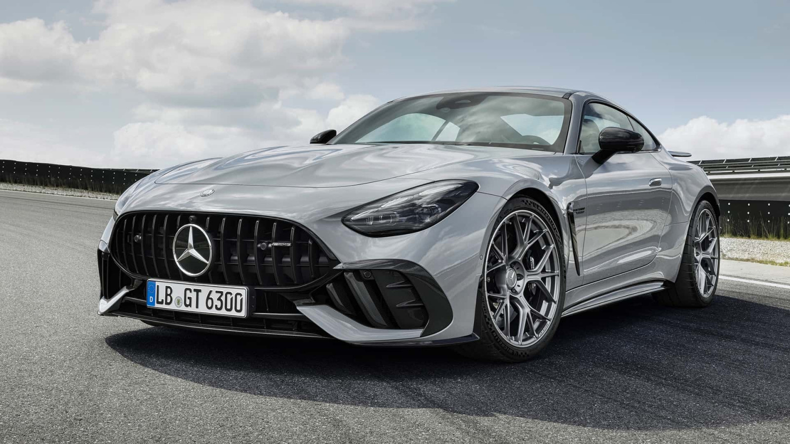 Mercedes-AMG GT 63 Pro, αγριεύει κι ετοιμάζεται για πίστα