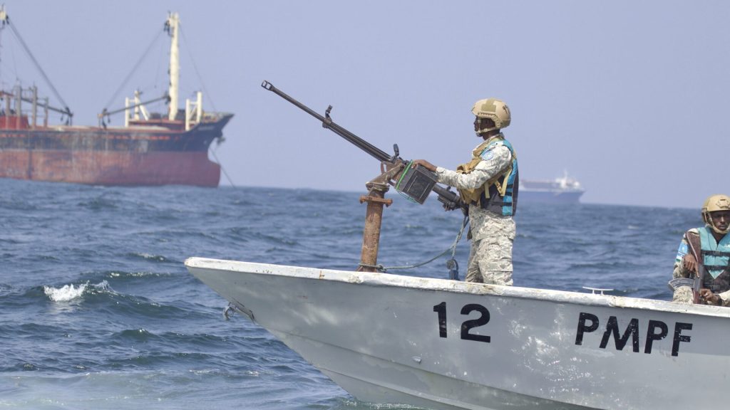 Υεμένη: Εμπορικό πλοίο δέχτηκε επίθεση από τρία μικρά σκάφη