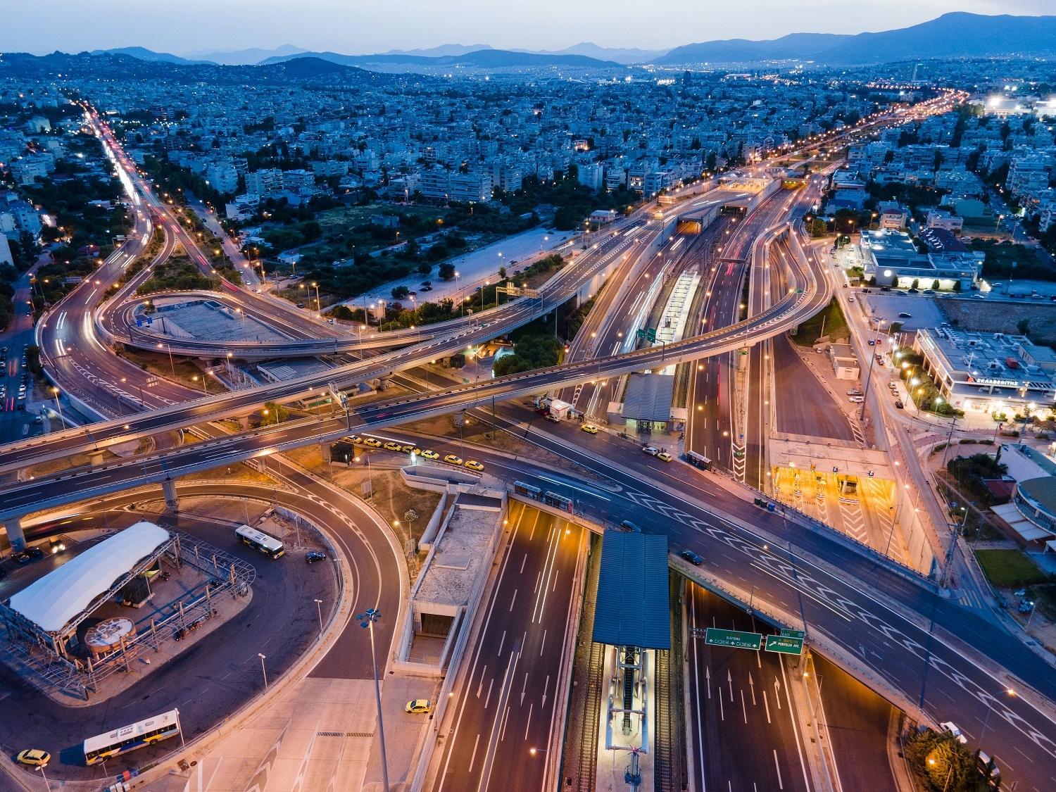 Αττική Οδός: Ποιες είναι οι κυκλοφοριακές ρυθμίσεις λόγω εργασιών από σήμερα το βράδυ