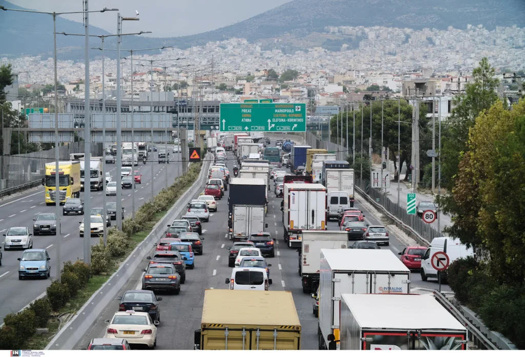 Αυξημένες καθυστερήσεις στους δρόμους της Αθήνας – Δείτε που είναι έντονα τα προβλήματα