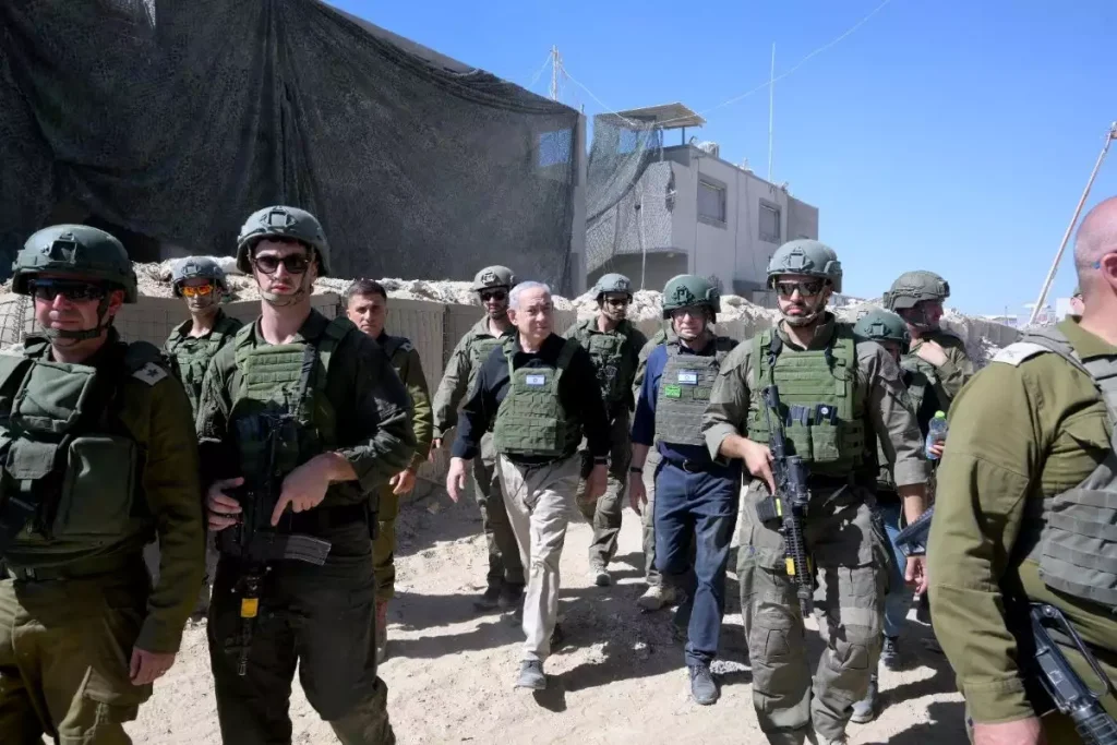Ξαφνική επίσκεψη Μ.Νετανιάχου στην Ράφα: «Το πάτημα στον λαιμό της Χαμάς φέρνει κοντά μια συμφωνία» (βίντεο)