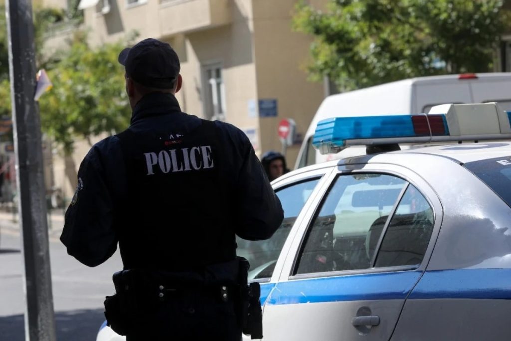 Αθήνα: Συνελήφθη ένοπλος αλλοδαπός από την Συρία σε κατάστημα του κέντρου